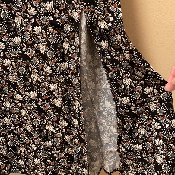 Loft Long Sleeved Midi Dress - Picture 5 of 9